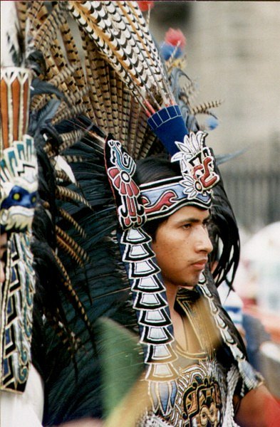Danza azteca.jpg