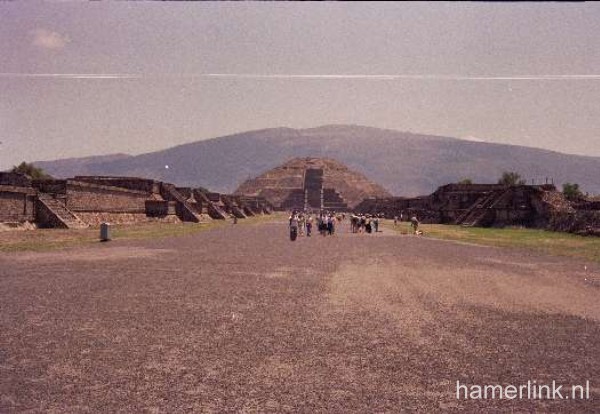 Piramide del sol2.jpg
