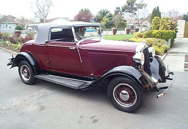 Plymouth 1934 004.jpg Plymouth 1934 004.jpg