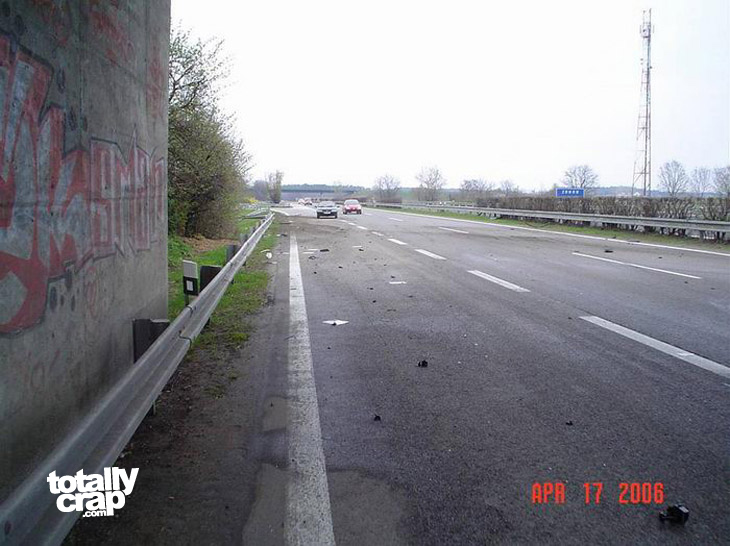 porsche_crash_03.jpg porsche_crash_03.jpg