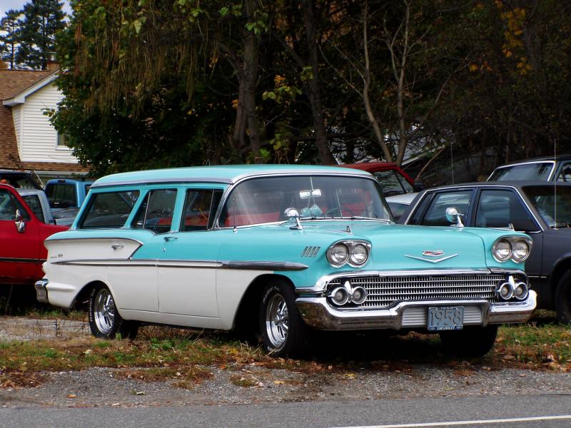 Franklin, NJ, NJ 23, '58 Chevy wagon-1, Oct 2006.JPG