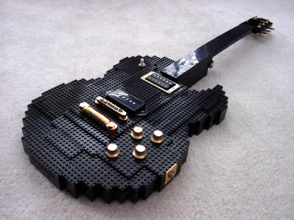 0815_lego_guitar.jpg
