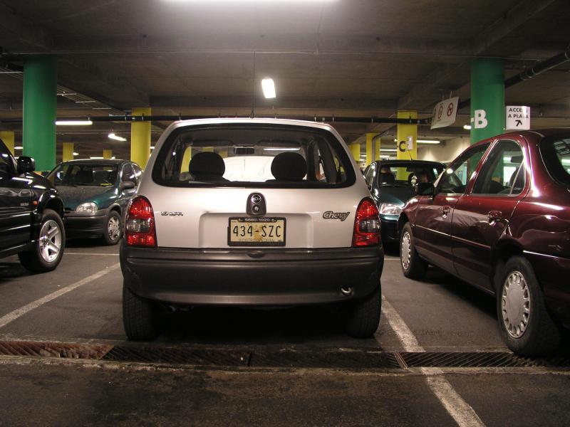 pb200437.jpg pb200437.jpg