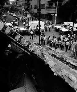 edif1_Vert.jpg edif1_Vert.jpg