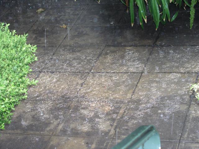 Hail07.jpg Hail07.jpg