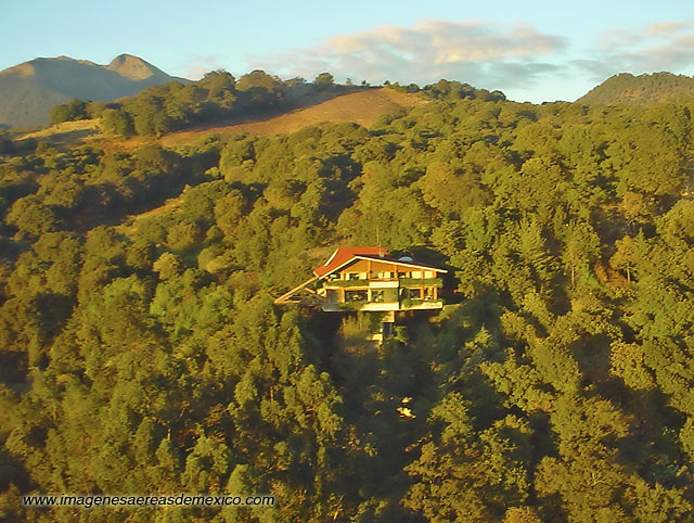 Chalet.jpg Chalet.jpg