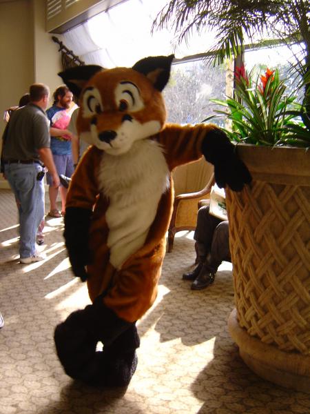 Skooter_FC2004_25.jpg Skooter_FC2004_25.jpg