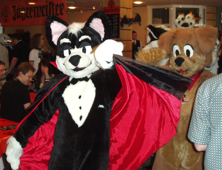 Tux_JD_EF14.jpg Tux_JD_EF14.jpg