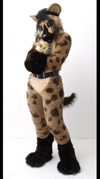 Titana Crotu (V2).jpg