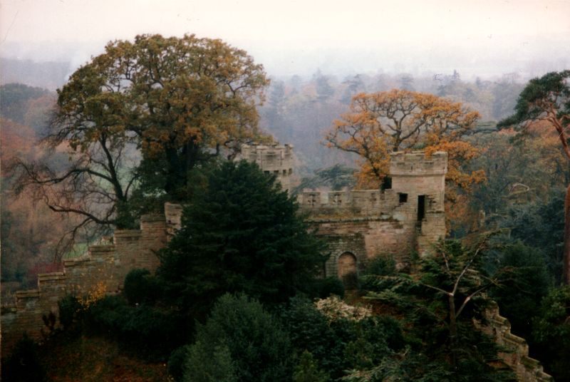 3930.0.Warwick.jpg 3930.0.Warwick.jpg