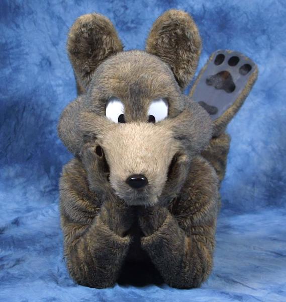 scruff_e_coyote8.jpg scruff_e_coyote8.jpg