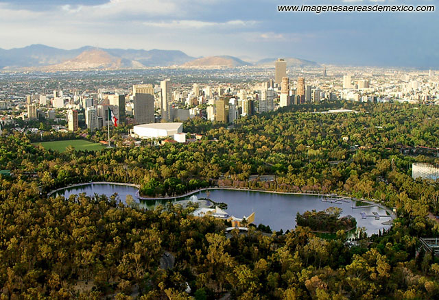 LagoChapultepec.jpg