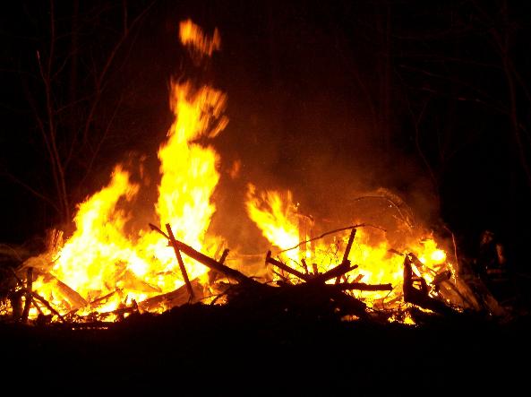 fire6-593x443.jpg fire6-593x443.jpg