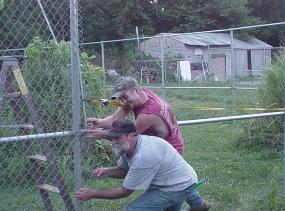 shanehelpingwithfence003-285x211.jpg shanehelpingwithfence003-285x211.jpg